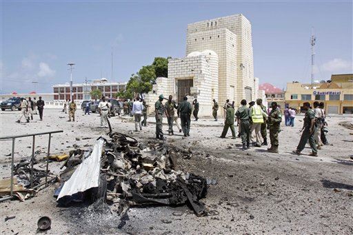 Militants Storm Presidential Palace in Somalia