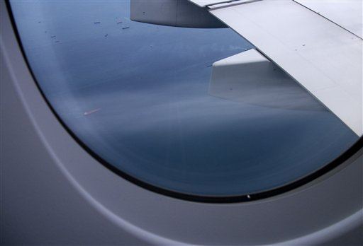 Jet Makes U-Turn to Toronto After Passenger's Threats