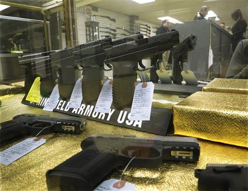 Judge Strikes Down DC Handgun Ban