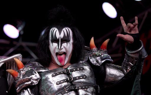 Gene Simmons: If You're Depressed, 'Then Kill Yourself'
