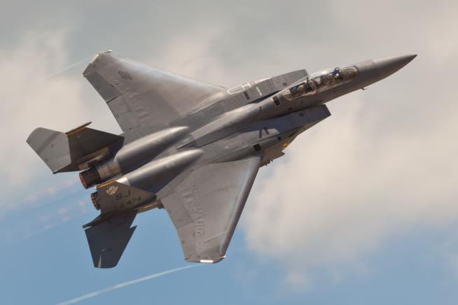 Fighter Jet Crashes in Virginia Mountains