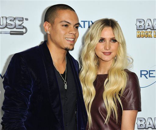 Ashlee Simpson Marries Diana Ross Son