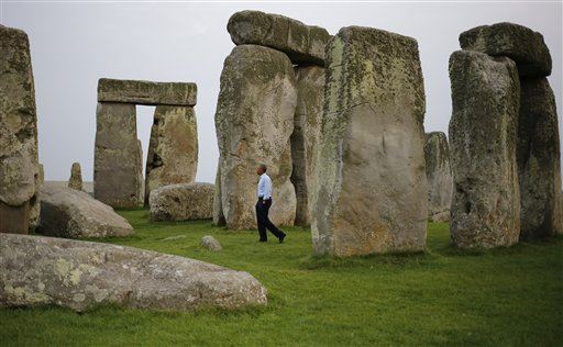 There's a Giant 'Super Henge' Underneath Stonehenge
