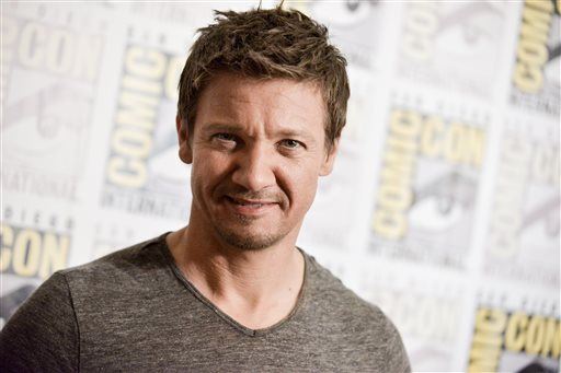 Jeremy Renner Secretly Weds Mother of His Baby
