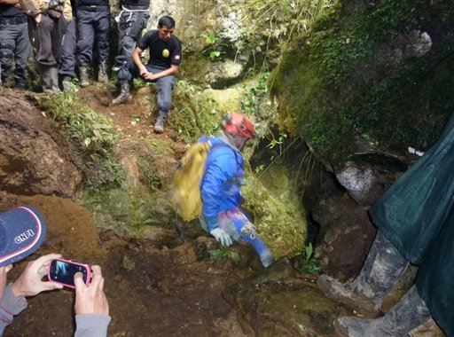 Explorer Rescued From Peru Cave After 12 Days