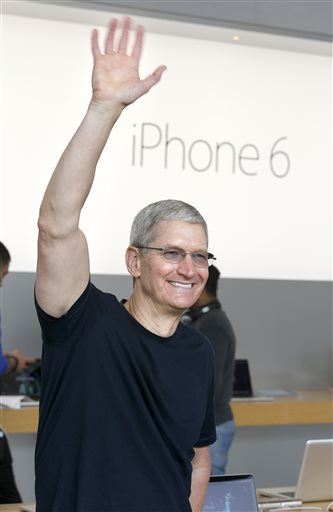 Apple CEO Tim Cook: I'm Gay