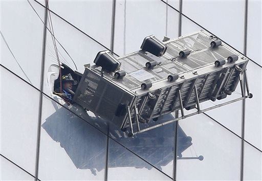 Window Washers Dangling From 1 WTC