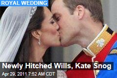 Royal Wedding: Prince William, Kate Middleton Kiss on Buckingham Palace Balcony
