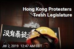 Hong Kong Protesters Trash Legislature