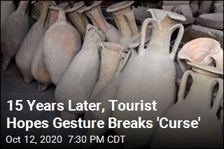 15 Years Later, Tourist Hopes Gesture Breaks &#39;Curse&#39;