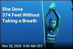 In Stunning World Record Dive, She Didn&#39;t Breathe for 4 Minutes