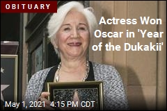 Olympia Dukakis, 89, Played Mother to the Stars