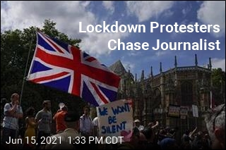 Journalist Has to Flee Lockdown Protesters