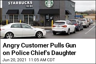 Angry Customer Pulls Gun on Police Chief&#39;s Daughter