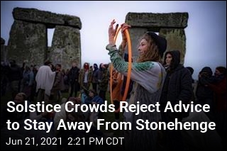 Crowds Gather at Stonehenge Despite Official Advice