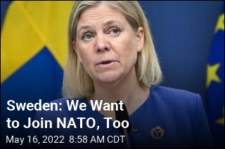 Sweden Ends 200 Years of Neutrality, Knocks on NATO&#39;s Door