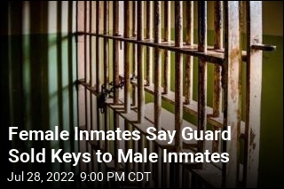 Female Inmates Say Guard Sold Keys to Male Inmates