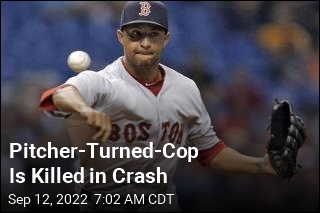 Pitcher-Turned-Cop Is Killed in Crash