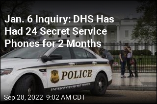 Secret Service Turned Over 24 Agents&#39; Phones