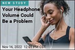 Headphone Volume Could Damage Hearing in 5 Minutes