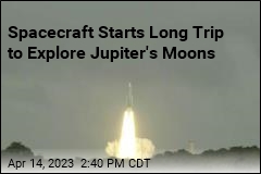 Spacecraft Starts Long Trip to Explore Jupiter&#39;s Moons