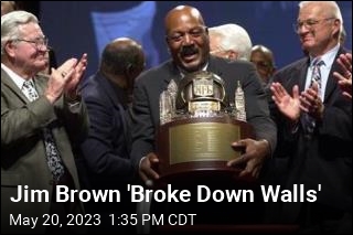 Mourners Honor Jim Brown