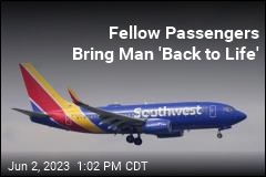 Fellow Passengers Bring Man &#39;Back to Life&#39;