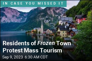 Residents of Frozen Town Protest Mass Tourism