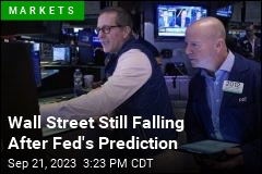 Wall Street Still Falling After Fed&#39;s Prediction