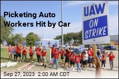 Driver Goes Through UAW Picket Line