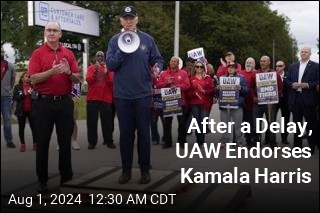 After a Delay, UAW Endorses Kamala Harris