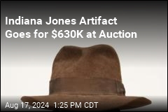 Indiana Jones&#39; Fedora Brings $630K at Auction