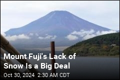 This Is the Latest in the Year Mount Fuji Has Been Snowless