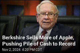 Berkshire&#39;s Cash Tops $300B as Buffett Looks for Investments