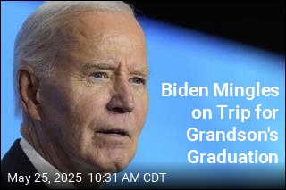 Biden Mingles on Trip for Grandson&#39;s Graduation