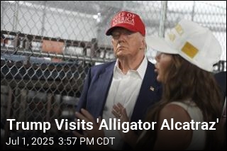 Trump Visits &#39;Alligator Alcatraz&#39;