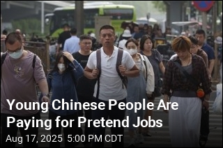 Young Chinese People Are Paying for Pretend Jobs
