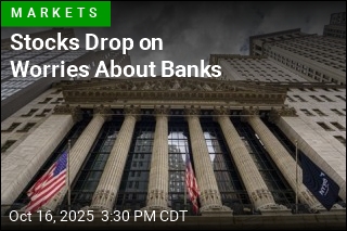 Stocks Drop on Worries About Banks