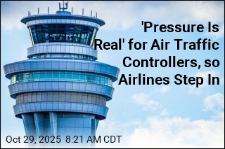 Airlines Step In to Feed Unpaid Air Traffic Controllers