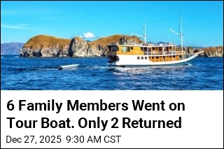 4 Family Members Missing After Tour Boat Sinks