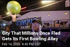 Millions Once Fled Mogadishu. Now, They Come and Bowl