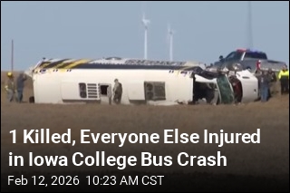 1 Killed, Everyone Else Injured in Iowa College Bus Crash