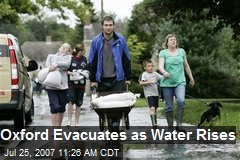 Oxford Evacuates as Water Rises
